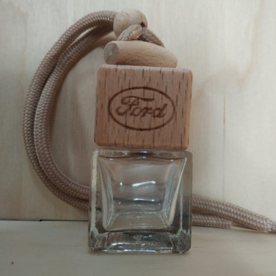 Стеклянный флакон с деревянной крышкой для автомобильного ароматизатора с логотипом Ford