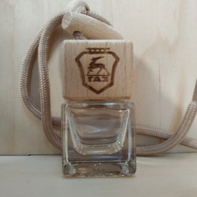 Стеклянный флакон с деревянной крышкой для автомобильного ароматизатора с логотипом ГАЗ