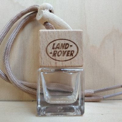 Стеклянный флакон с деревянной крышкой для автомобильного ароматизатора с логотипом Land-Rover