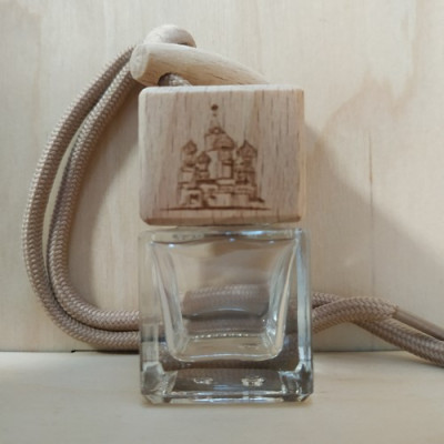 Стеклянный флакон с деревянной крышкой для автомобильного ароматизатора Собор